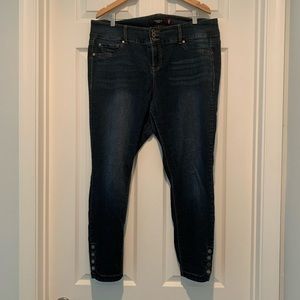 TORRID Crop Jean